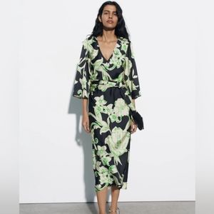NWT Zara Floral Printed Wrap Dress - 3002/198